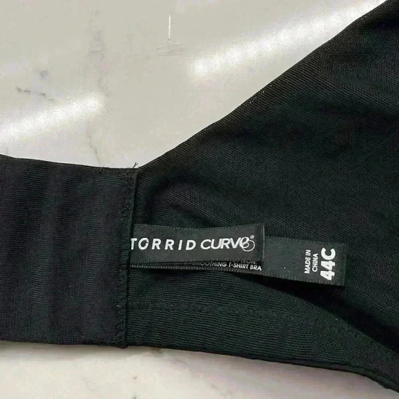 Torrid Curve Black Back Smoothing T-Shirt Bra Size: 44C - Picture 2 of 5